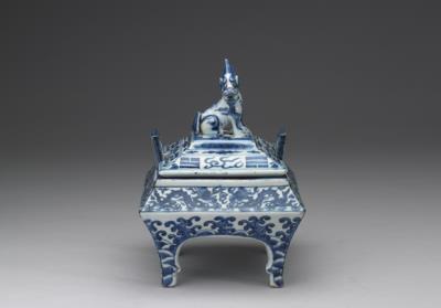 图片[2]-Square incense burner with dragon and cloud decoration and Eight Trigrams decoration in underglaze blue, Ming dynasty, Wanli mark reign (1573-1620)-China Archive